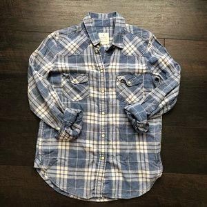 American Eagle boyfriend Button Up